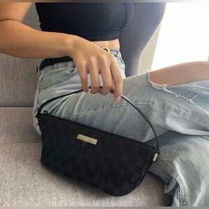 Auth🖤Gucci Vintage Boat pochette GG Canvas Small